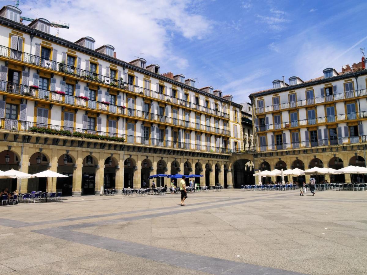 Pension Regil Hotell San Sebastián Exteriör bild